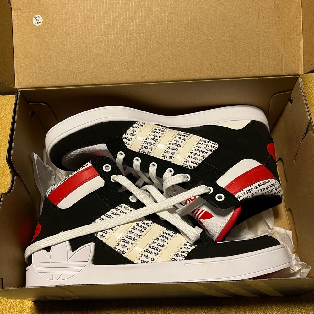 Adidas HARDCOURT HI-top